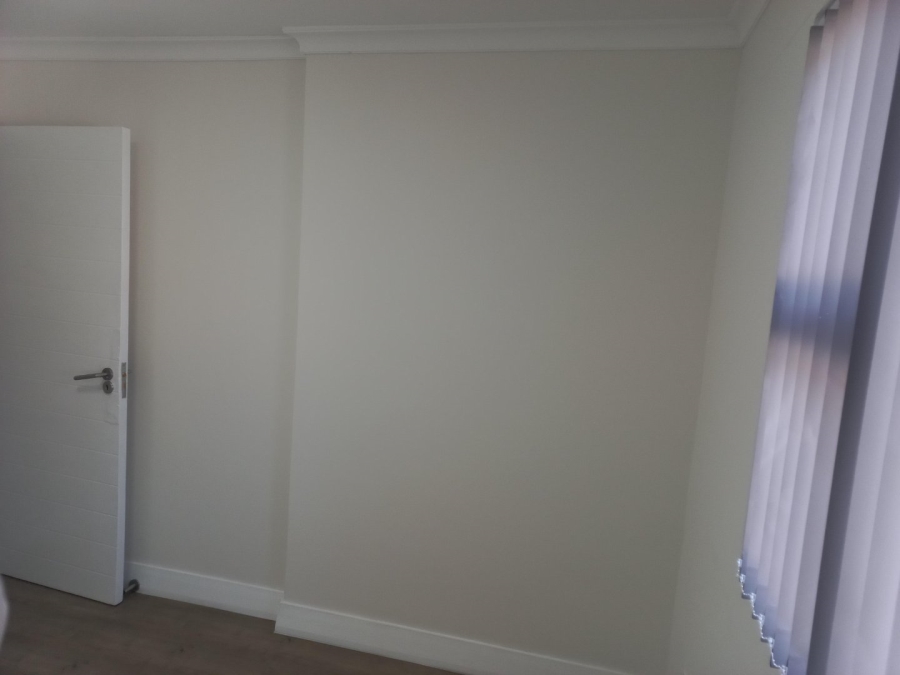 To Let 2 Bedroom Property for Rent in Zonnebloem Western Cape